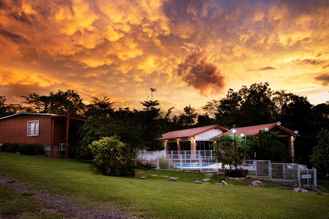 Vista Alegre Natural Resort - Bungalows Independencia Bagian luar foto